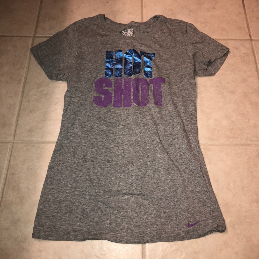 Nike Women’s TShirt